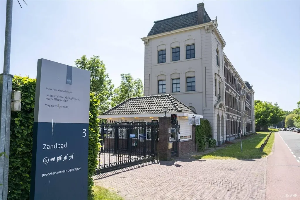 Drie cipiers Nieuwersluis vervolgd voor aanranding en verkrachting
