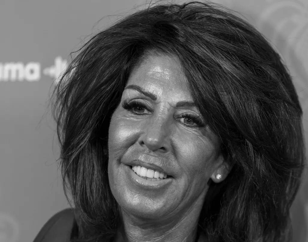 Rachel Hazes gaat gecremeerde kroketten in doodskistjes verkopen