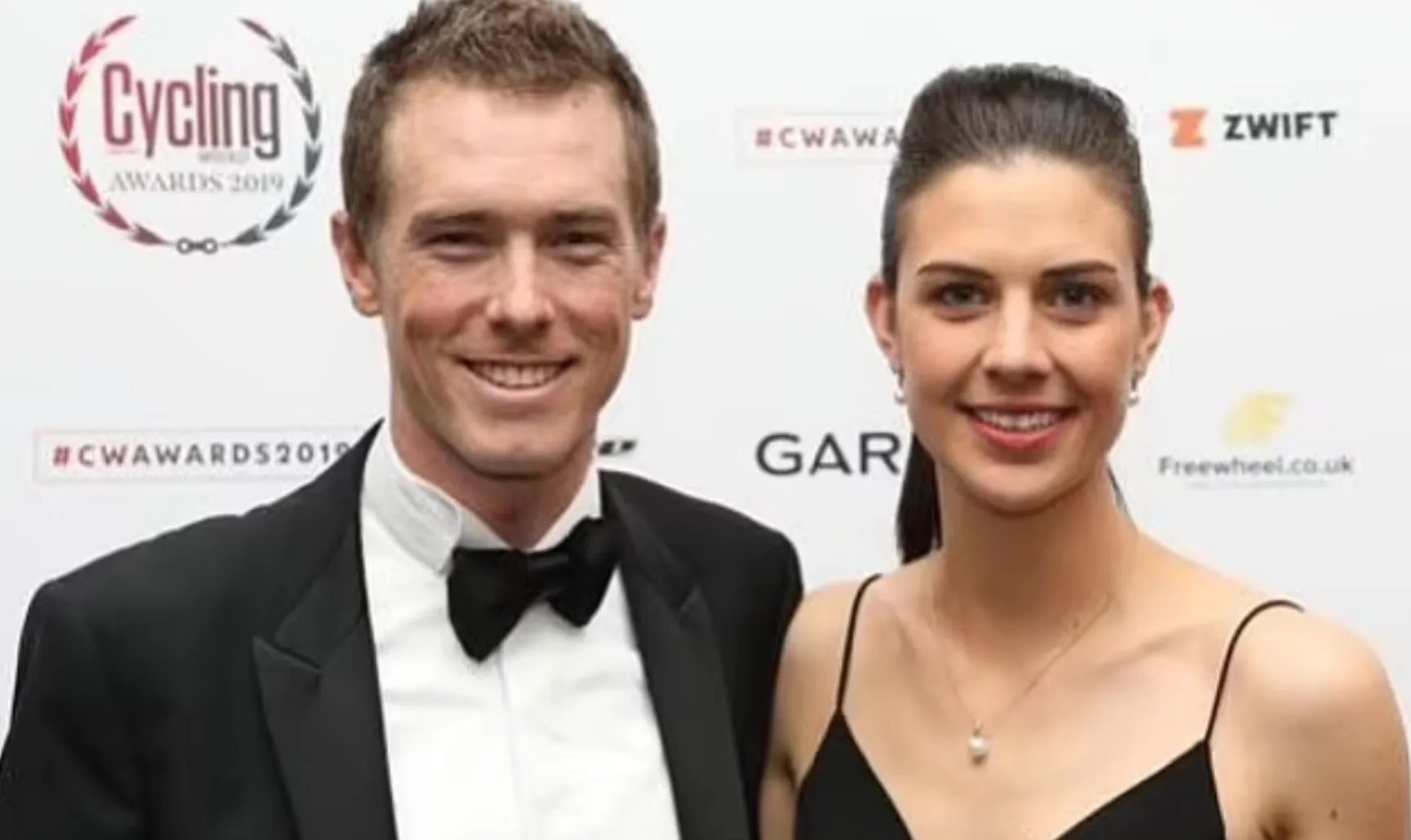 'Wielrenner Rohan Dennis rijdt zijn eigen vrouw dood'