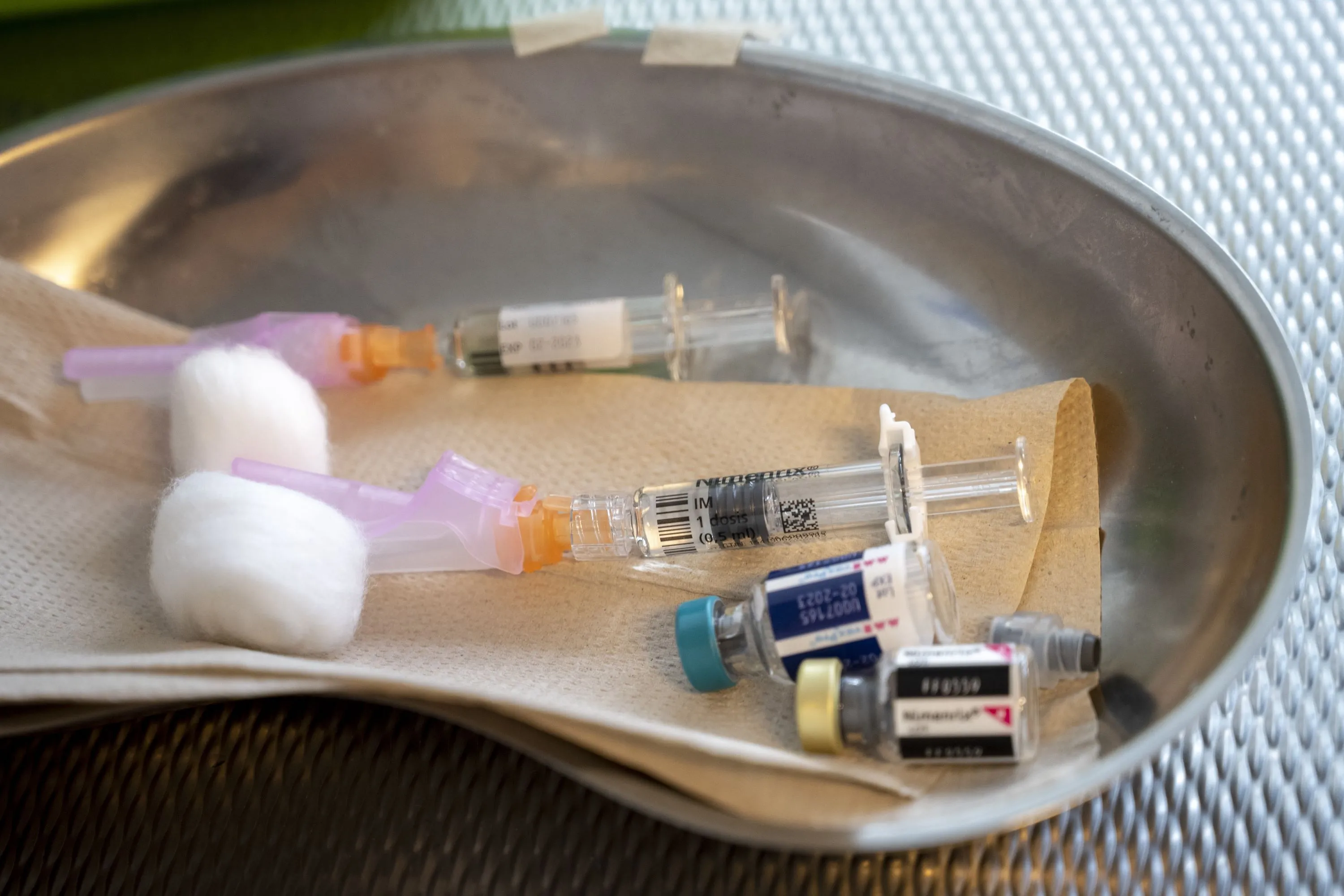 Vaccinatiegraad daalt razendsnel: Ouders brengen gezondheid van kinderen in gevaar vanwege religieuze en pseudo-wetenschappelijke opvattingen