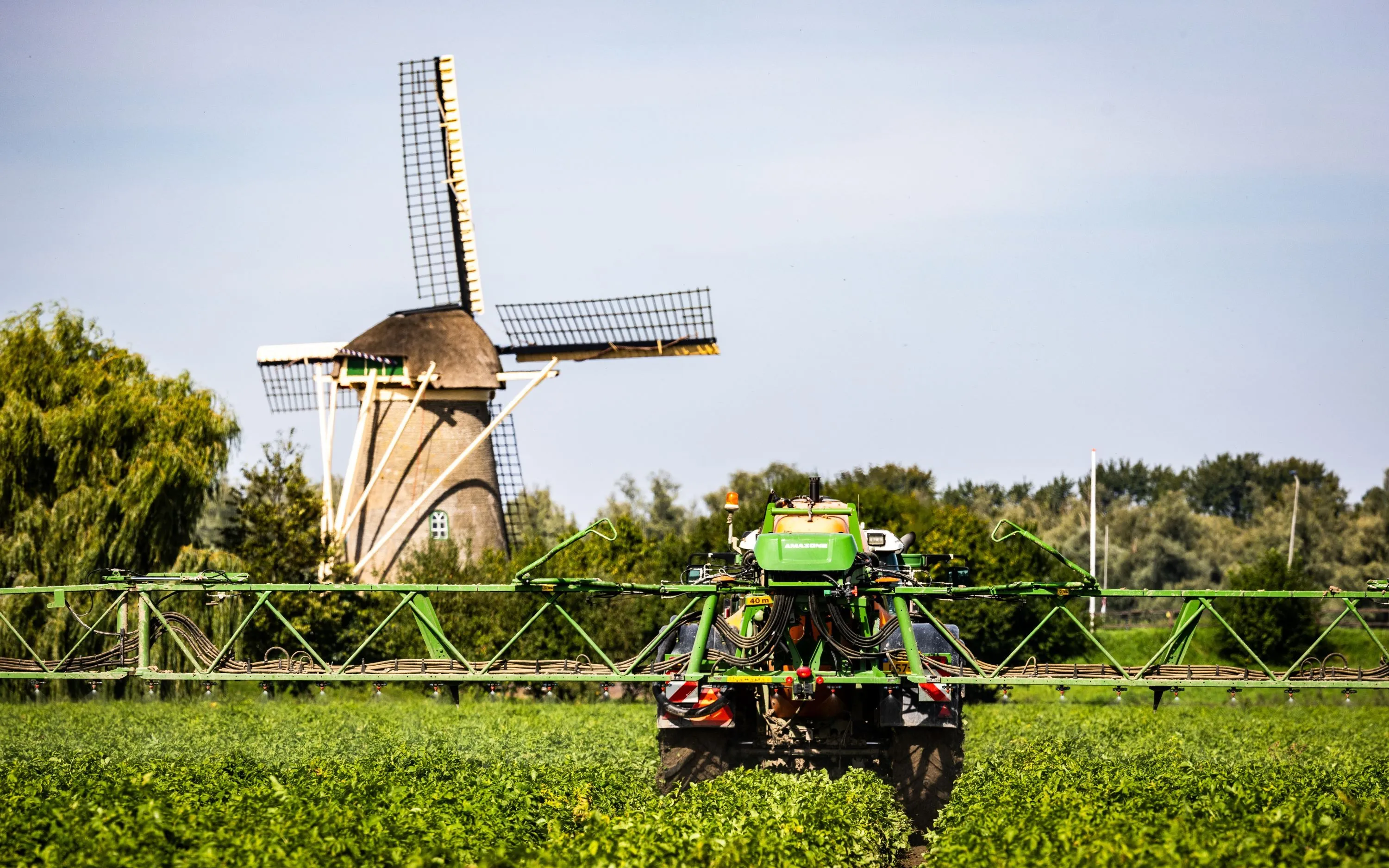 Hoge concentraties van verboden landbouwgif aangetroffen in oppervlaktewater Noord-Holland