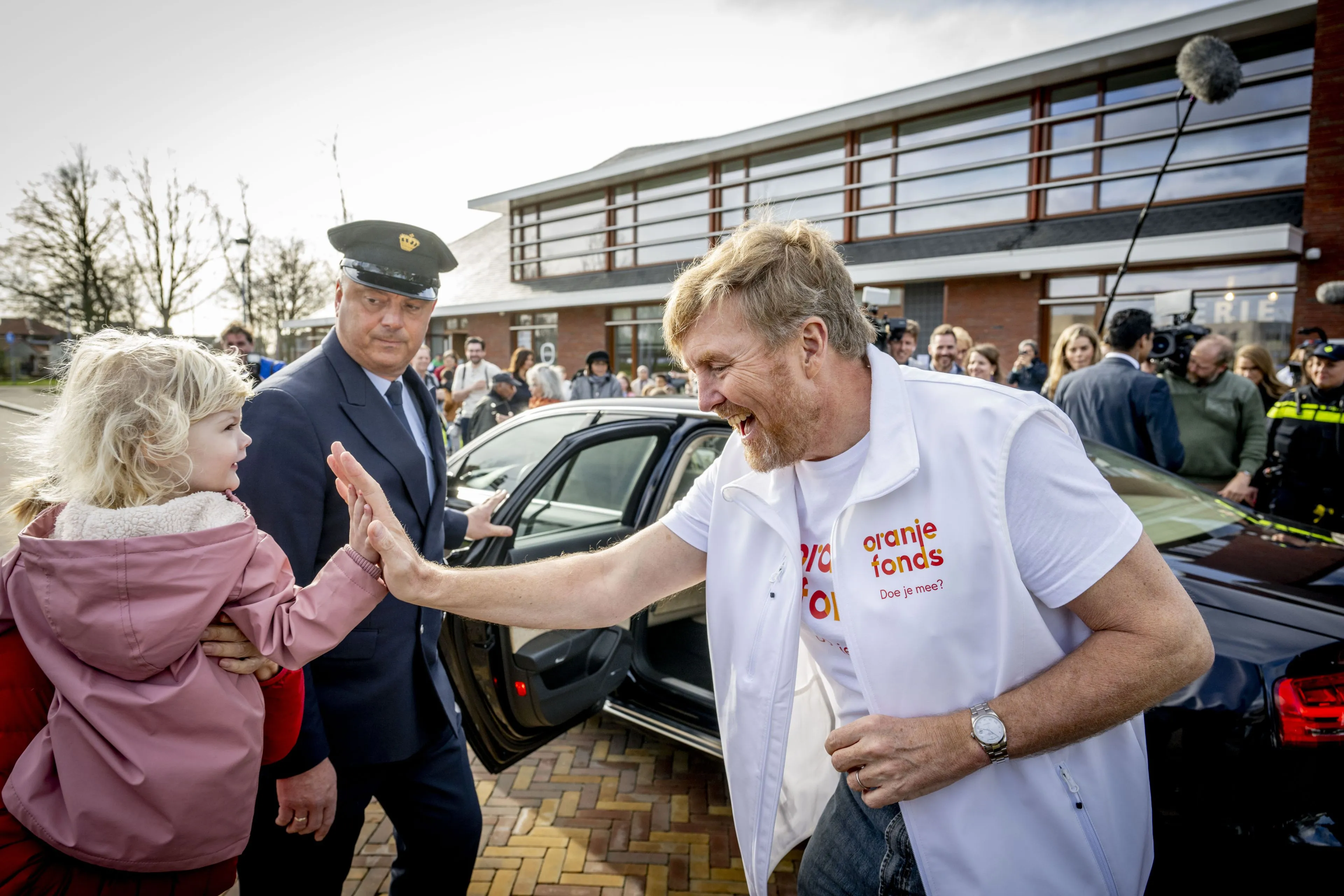 Buitenlandse media boos om fotoshopgrapje koning Willem-Alexander: "Wrede sneer naar prinses Kate"