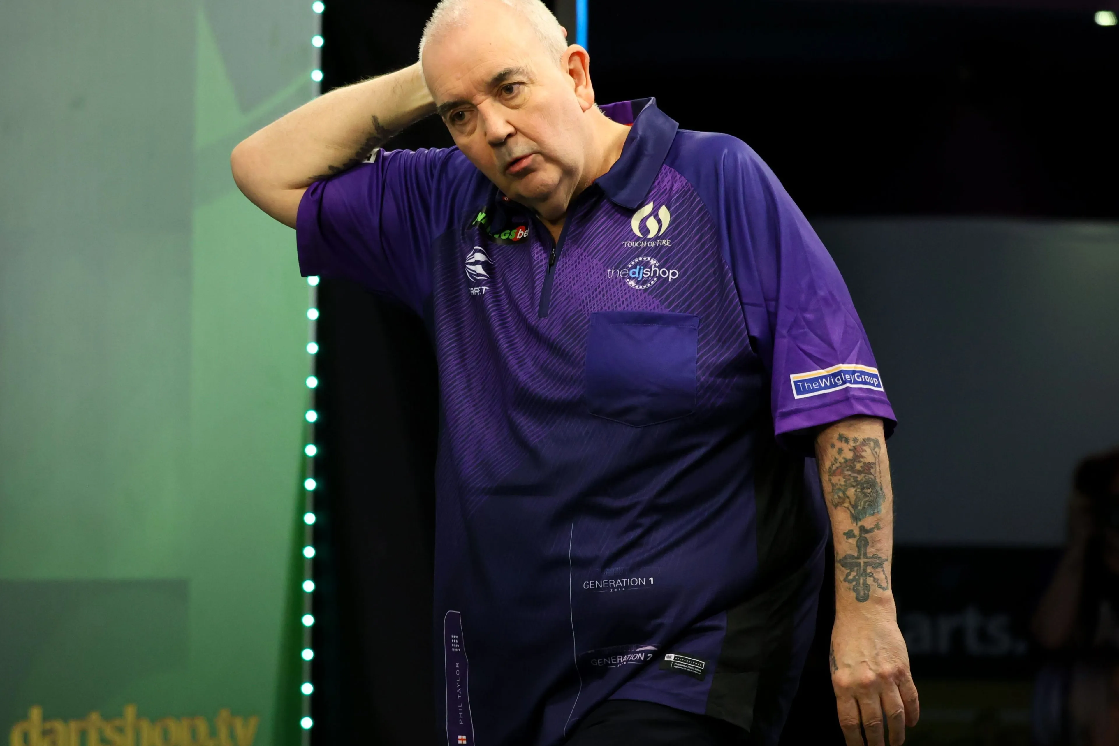Dartslegende Phil Taylor is wanhopig: “Ik heb 24 uur per dag pijn”