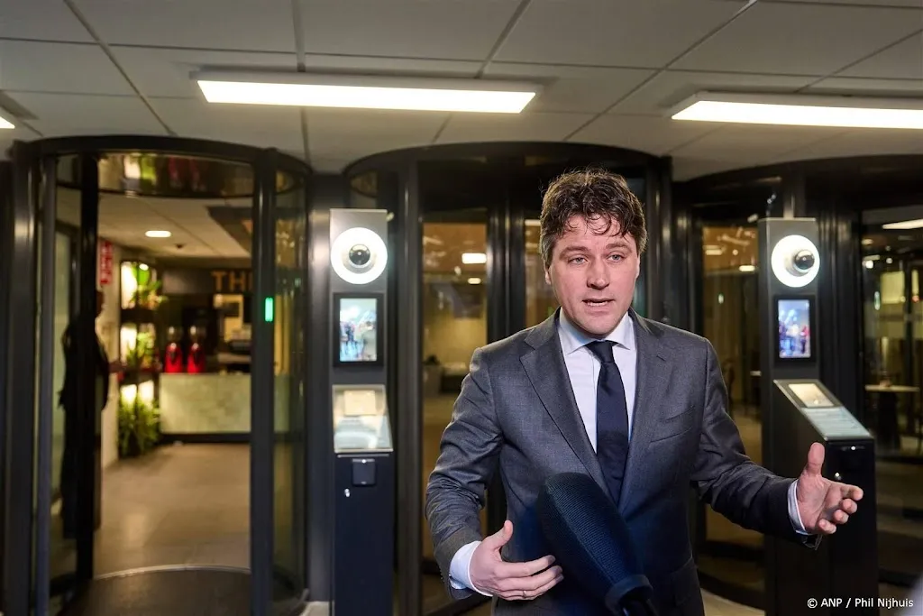 Bontenbal wil geen CDA'ers in kabinet, dreigt niet met royement 