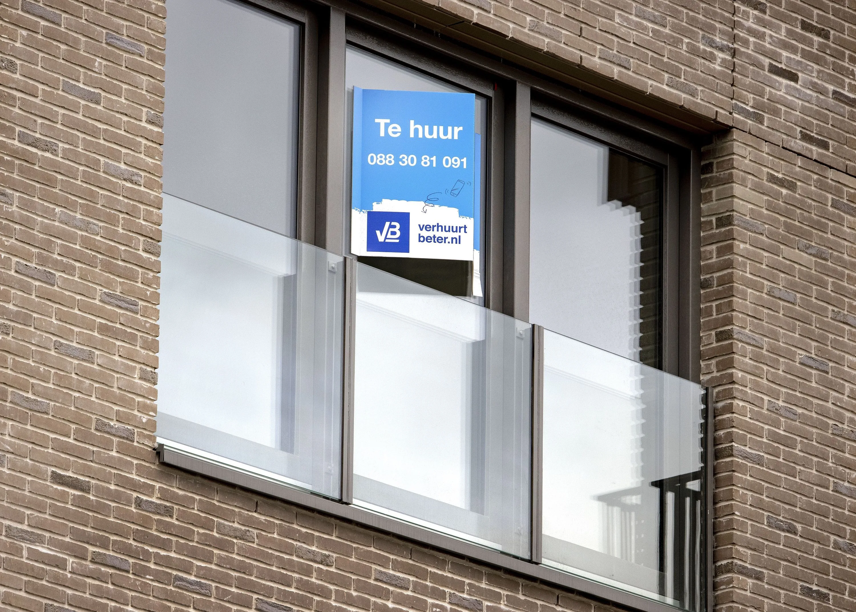 Aanbod huurwoningen vrije sector stort verder in, huurprijzen stijgen door. Situatie per regio verschilt sterk
