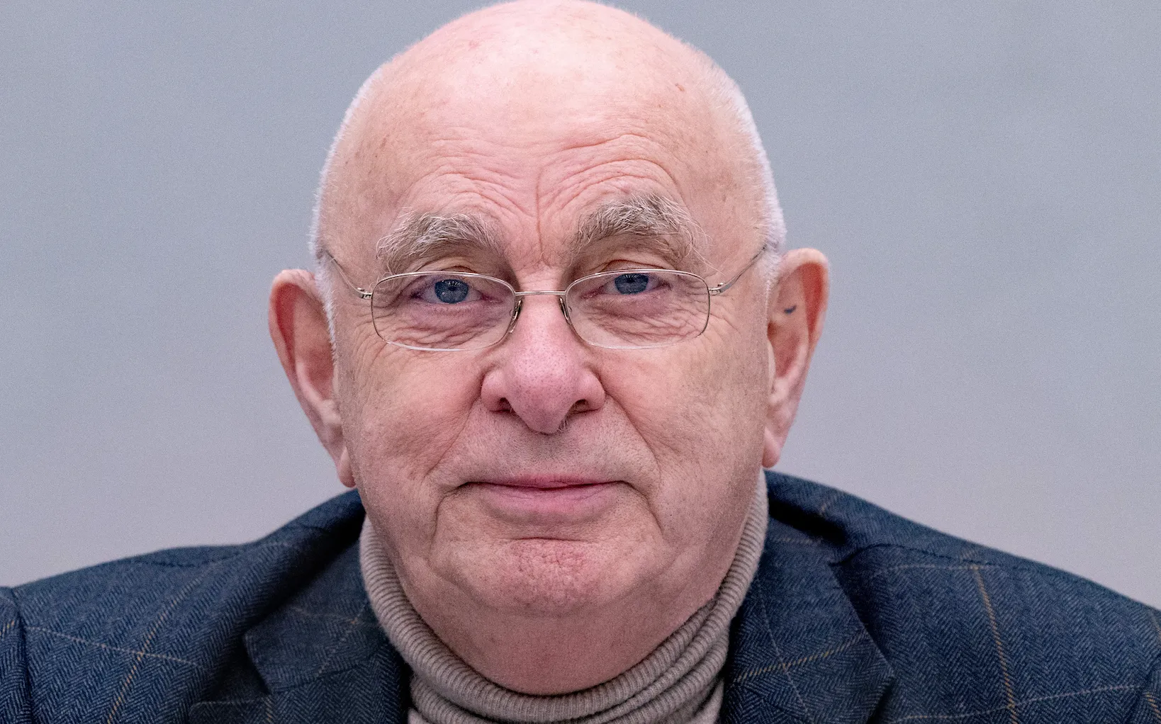 Ook Ajax-icoon Michael van Praag blijkt stiekum Ajax-aandelen te hebben