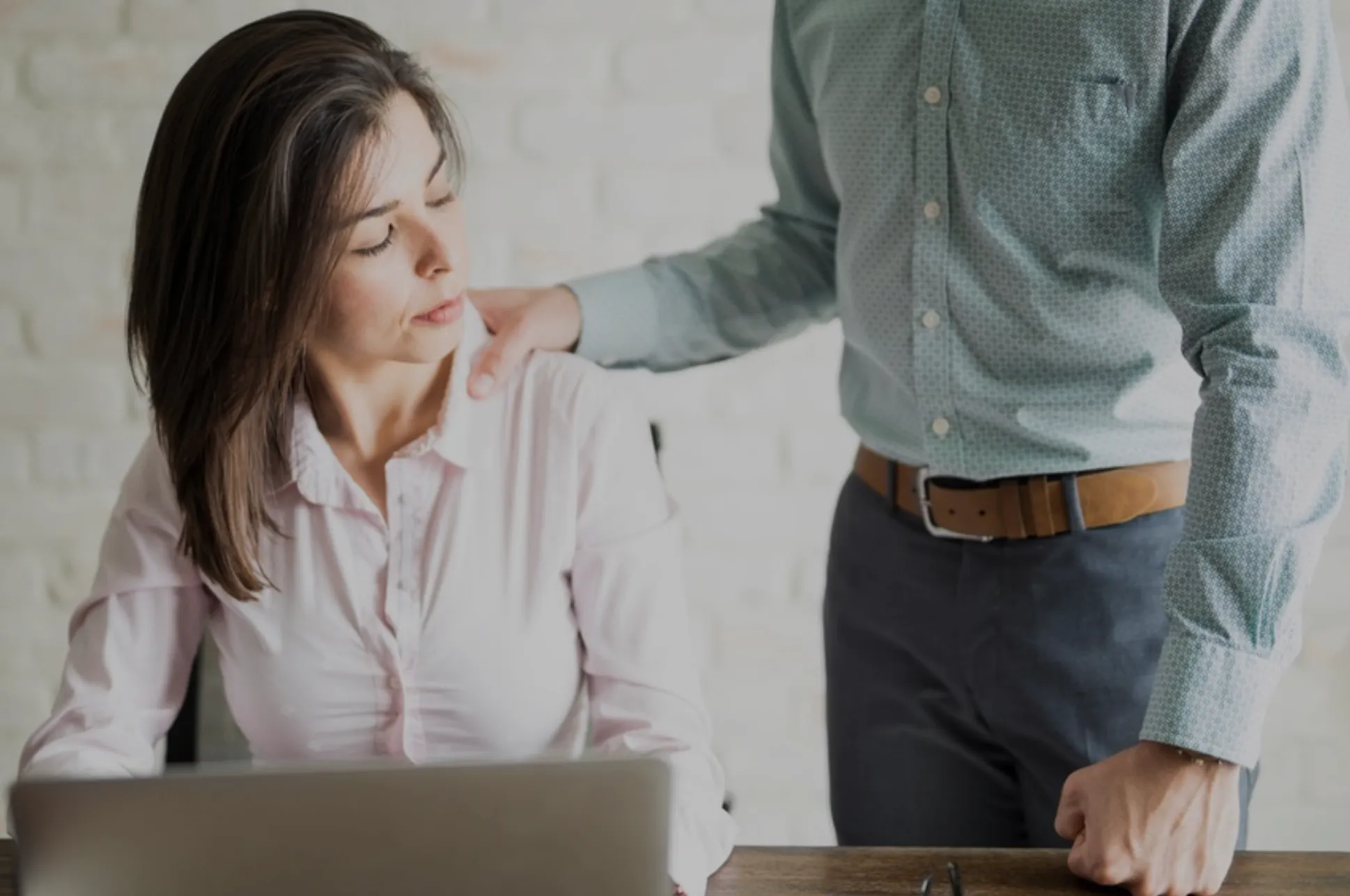 Flirten op je werk is een heel goed idee. Voor vrouwen