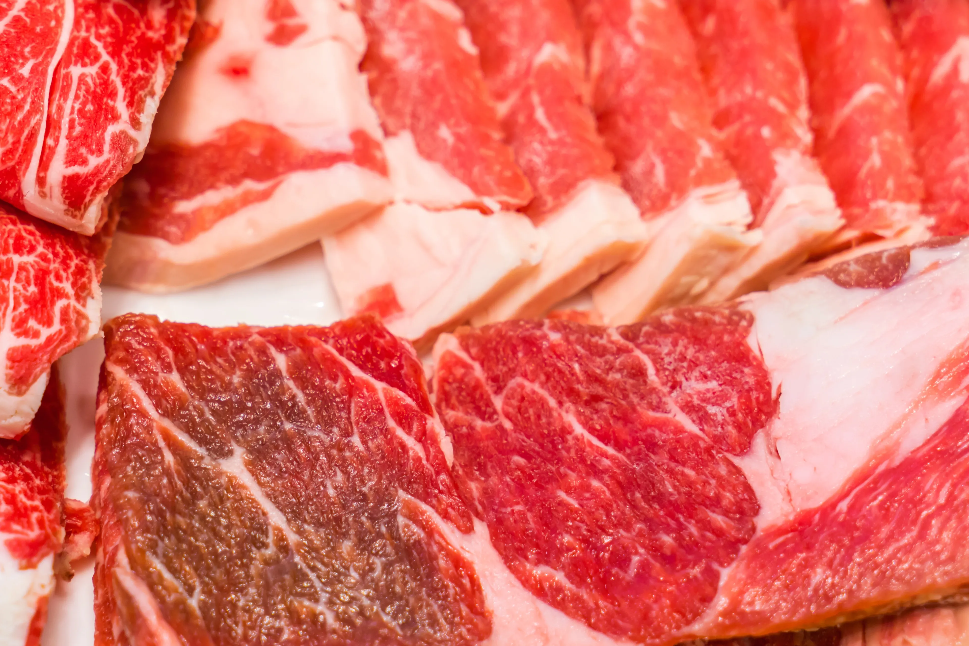 Stoppen met vlees eten is een luxe, die niet iedereen zich kan veroorloven