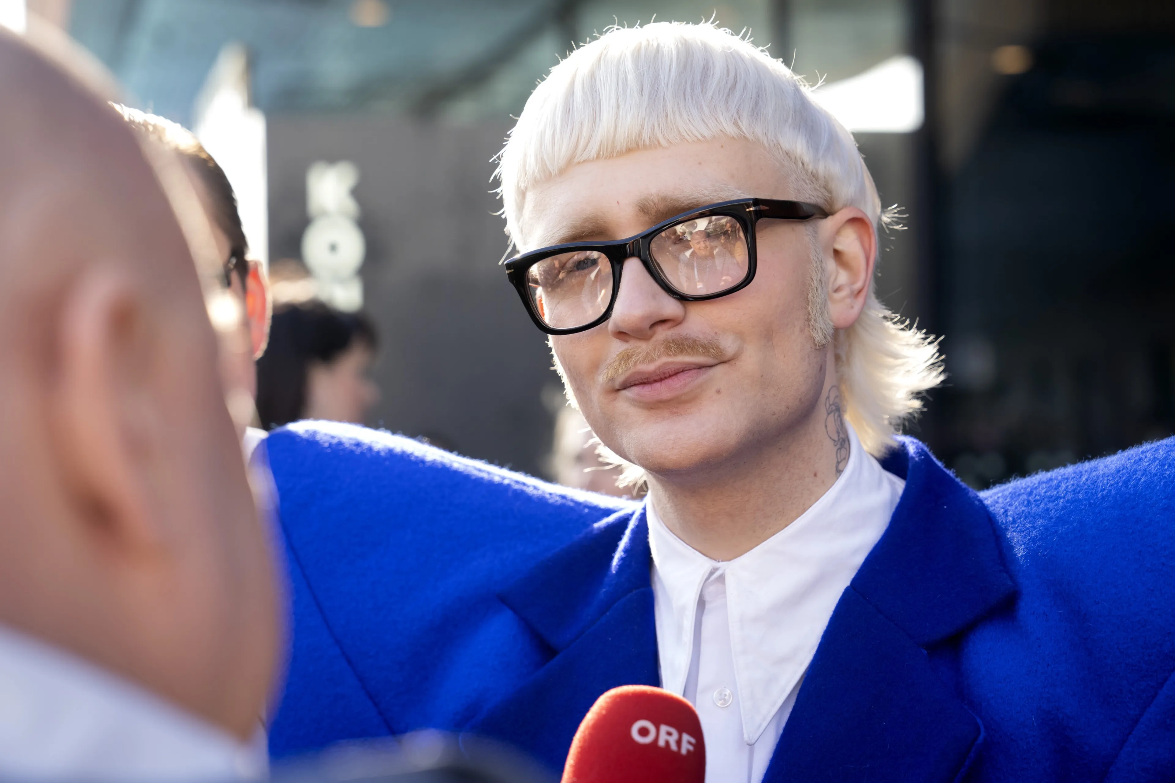 Joost Klein heel verdrietig nu hij moet voorkomen