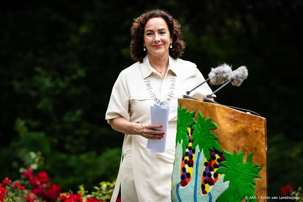 Halsema spreekt bij slavernijherdenking 'wegkijkers' aan