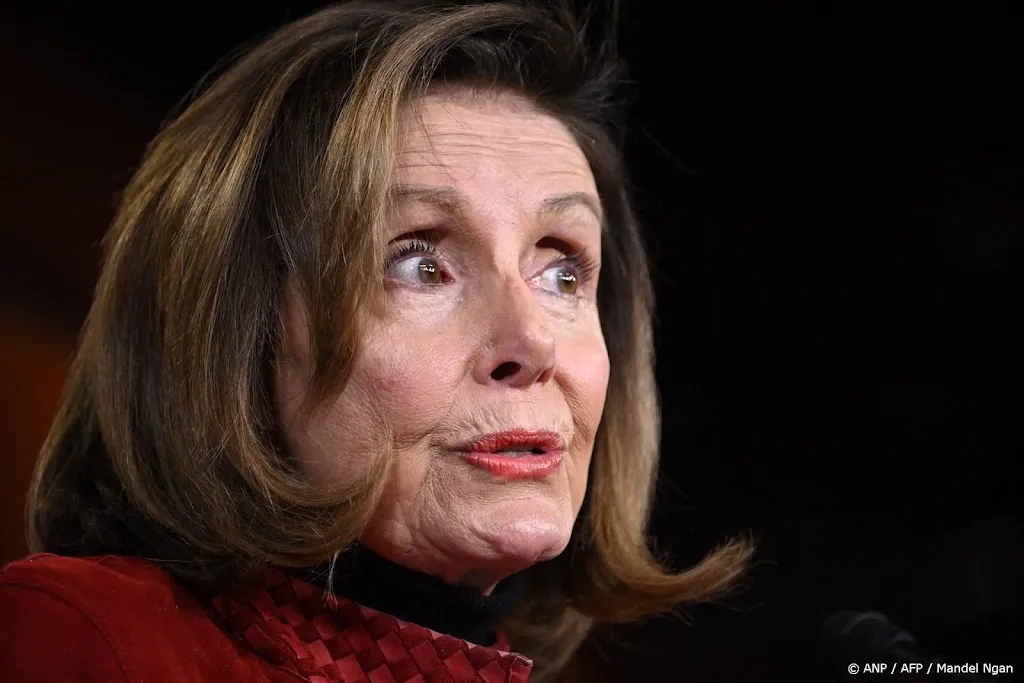 CNN: Pelosi vertelt Biden dat hij Trump niet kan verslaan