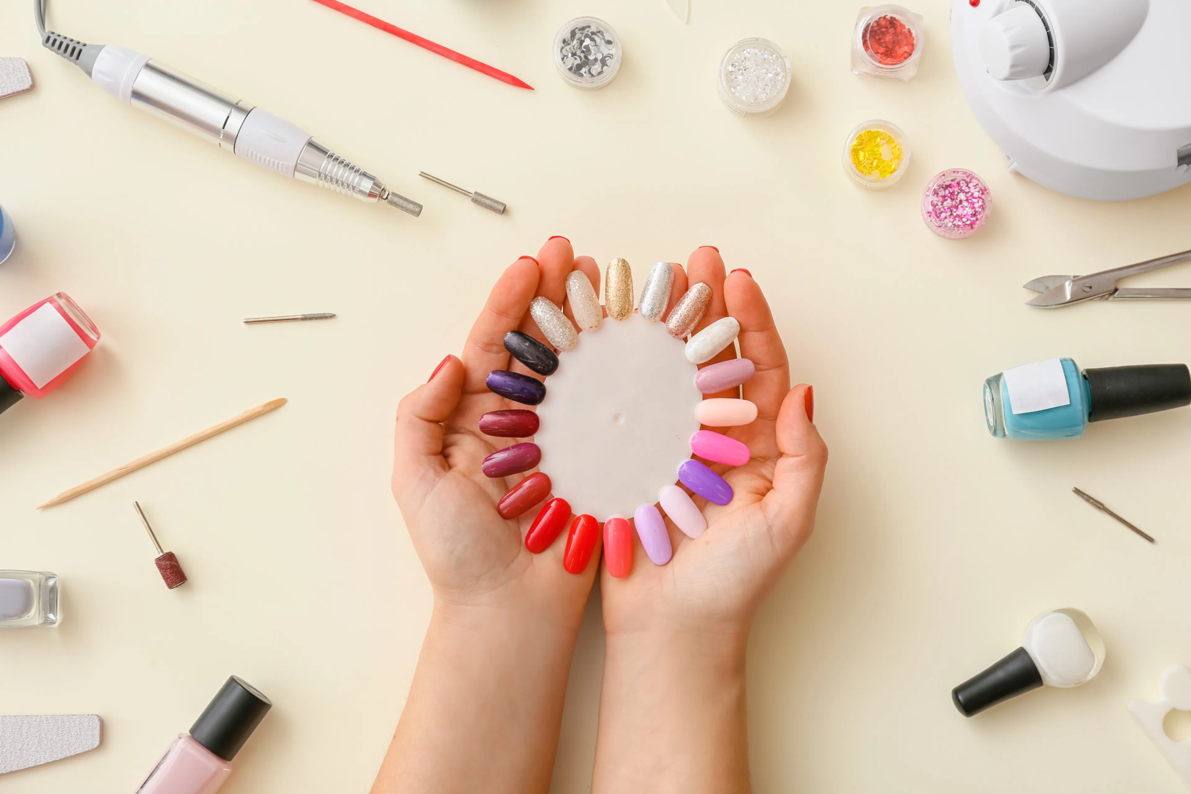 Is je nagels lakken slecht voor je?