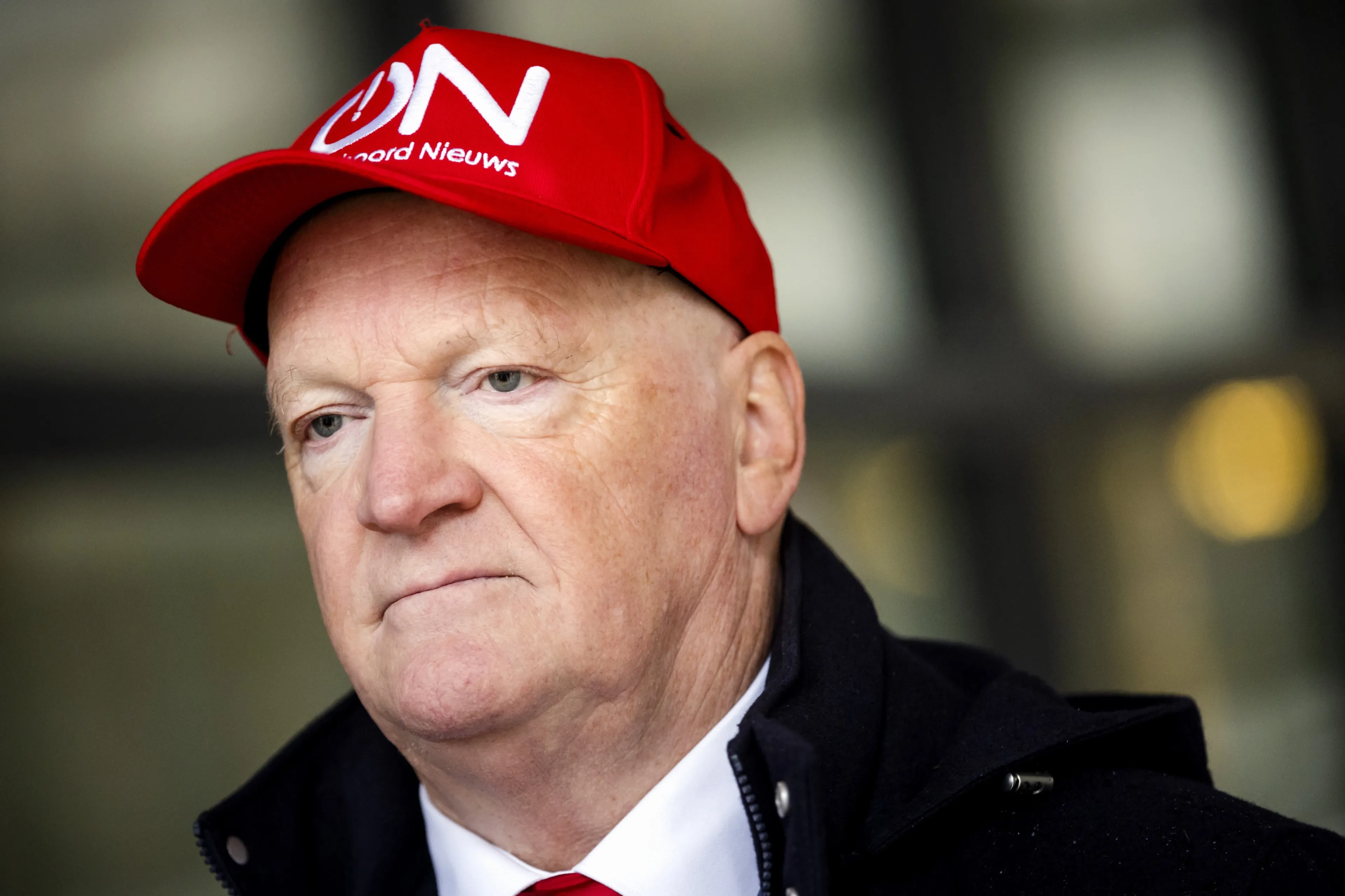 Arnold Karskens door Ongehoord Nederland geschorst 'wegens antisemitisme en wangedrag'