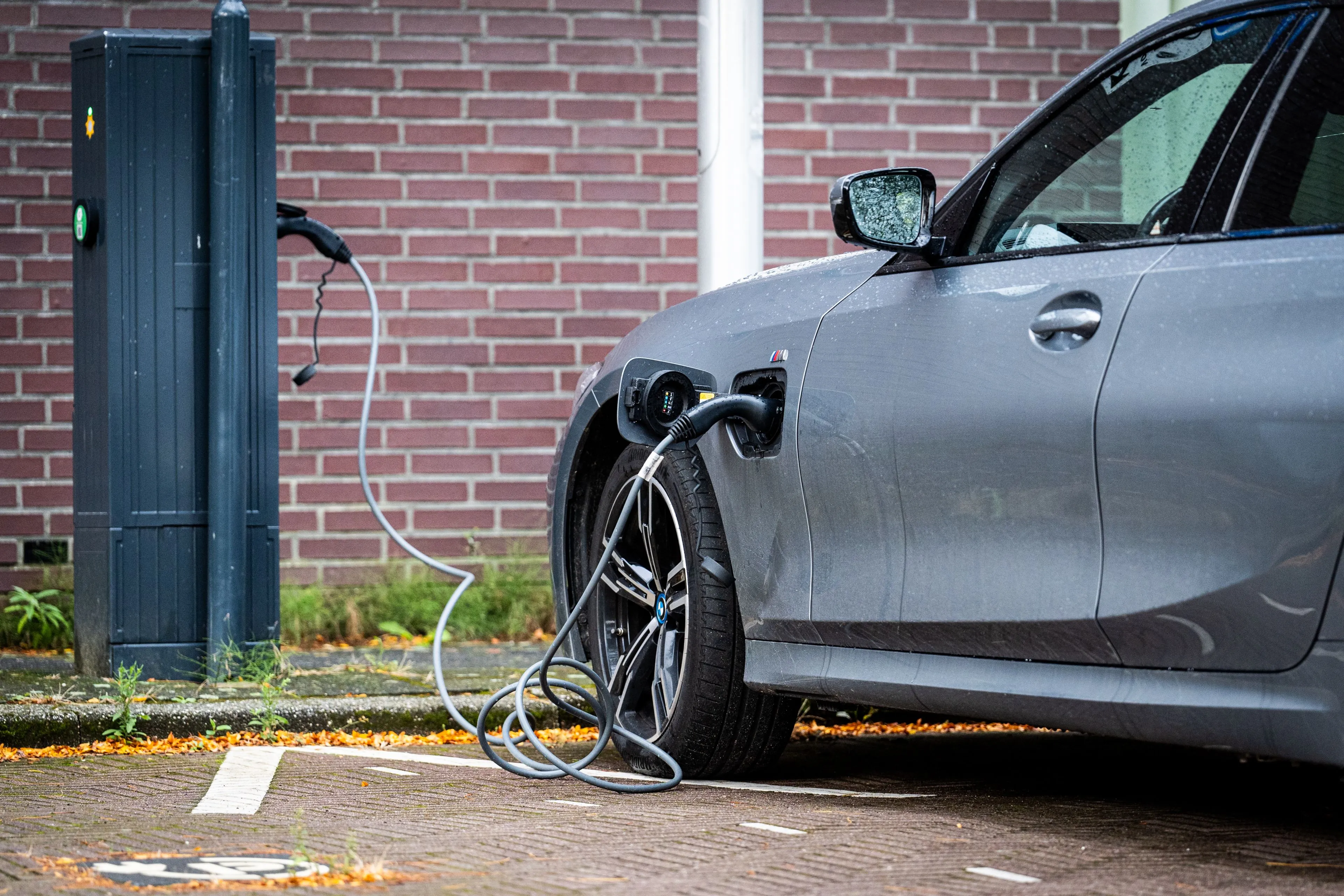 Verkoop e-cars in EU totaal ingestort: 'Echt zorgwekkend'