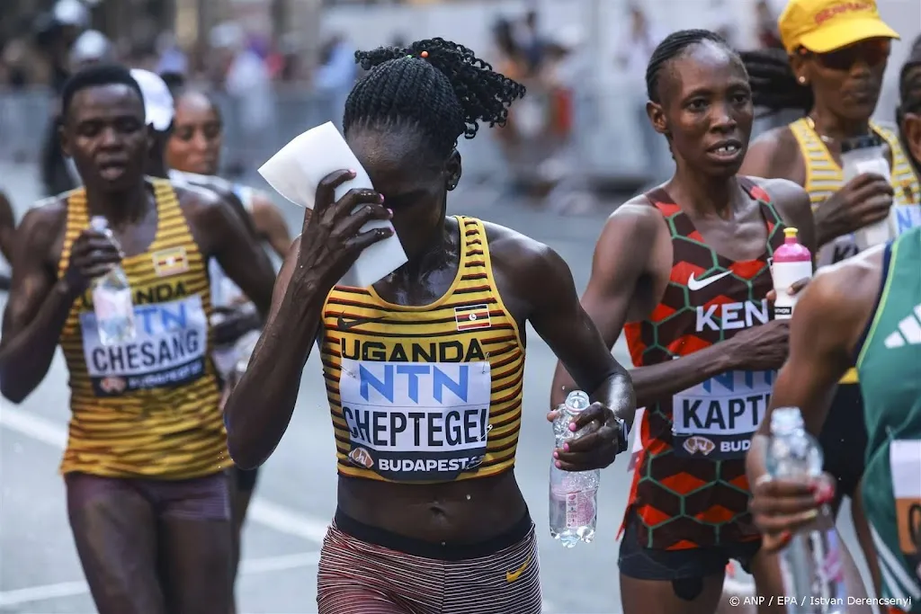 Door partner in brand gestoken marathonloopster Cheptegei overleden