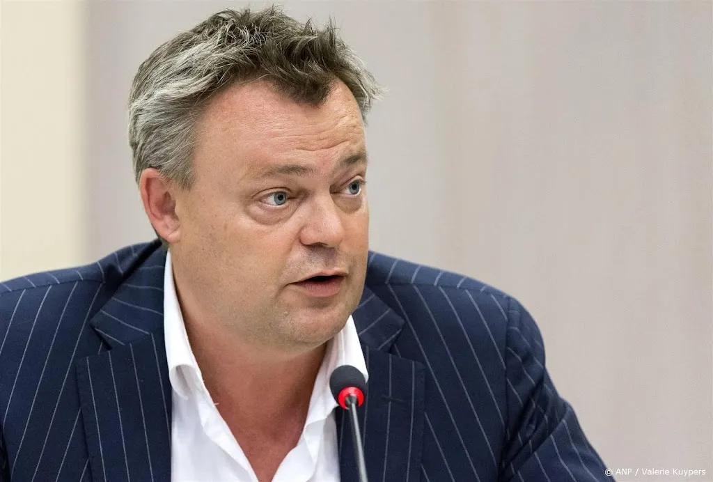 Bert Huisjes stopt als hoofdredacteur WNL, blijft als bestuurslid