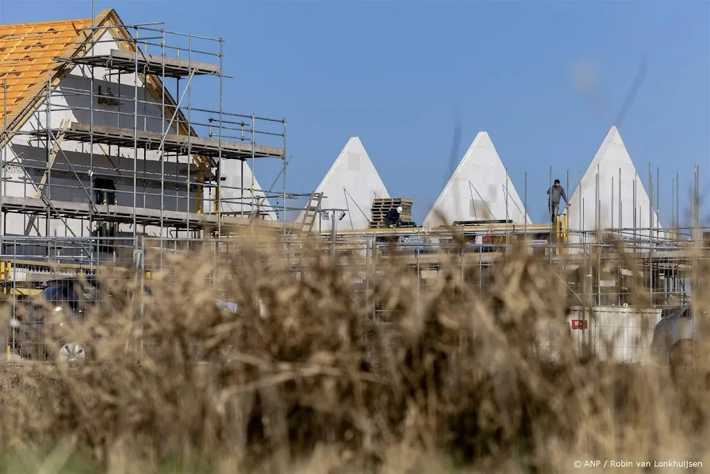 Prijs nieuwbouwhuizen veel minder hard omhoog dan bestaande bouw