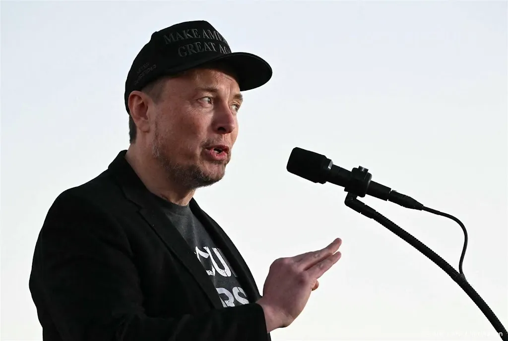 Musk: zelfrijdende auto over twee jaar in productie