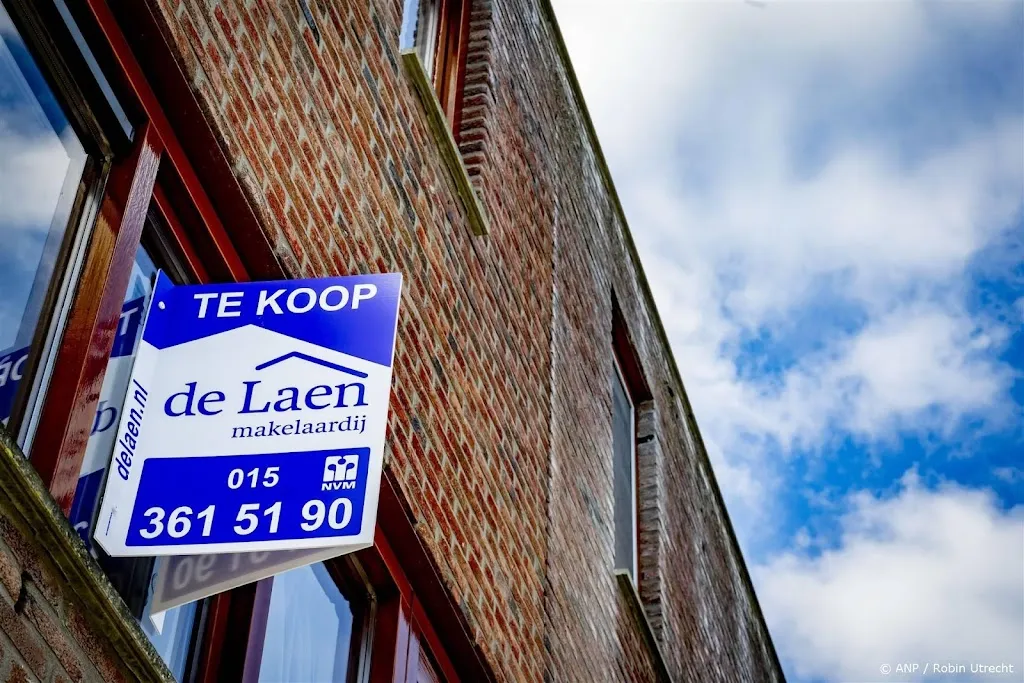 ABN AMRO verhoogt ramingen huizenprijzen voor dit jaar en 2025