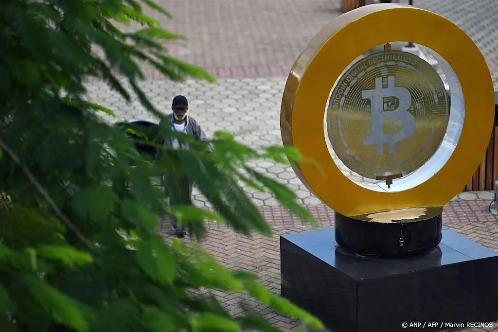 Bitcoin voor het eerst sinds juni boven 71.000 dollar