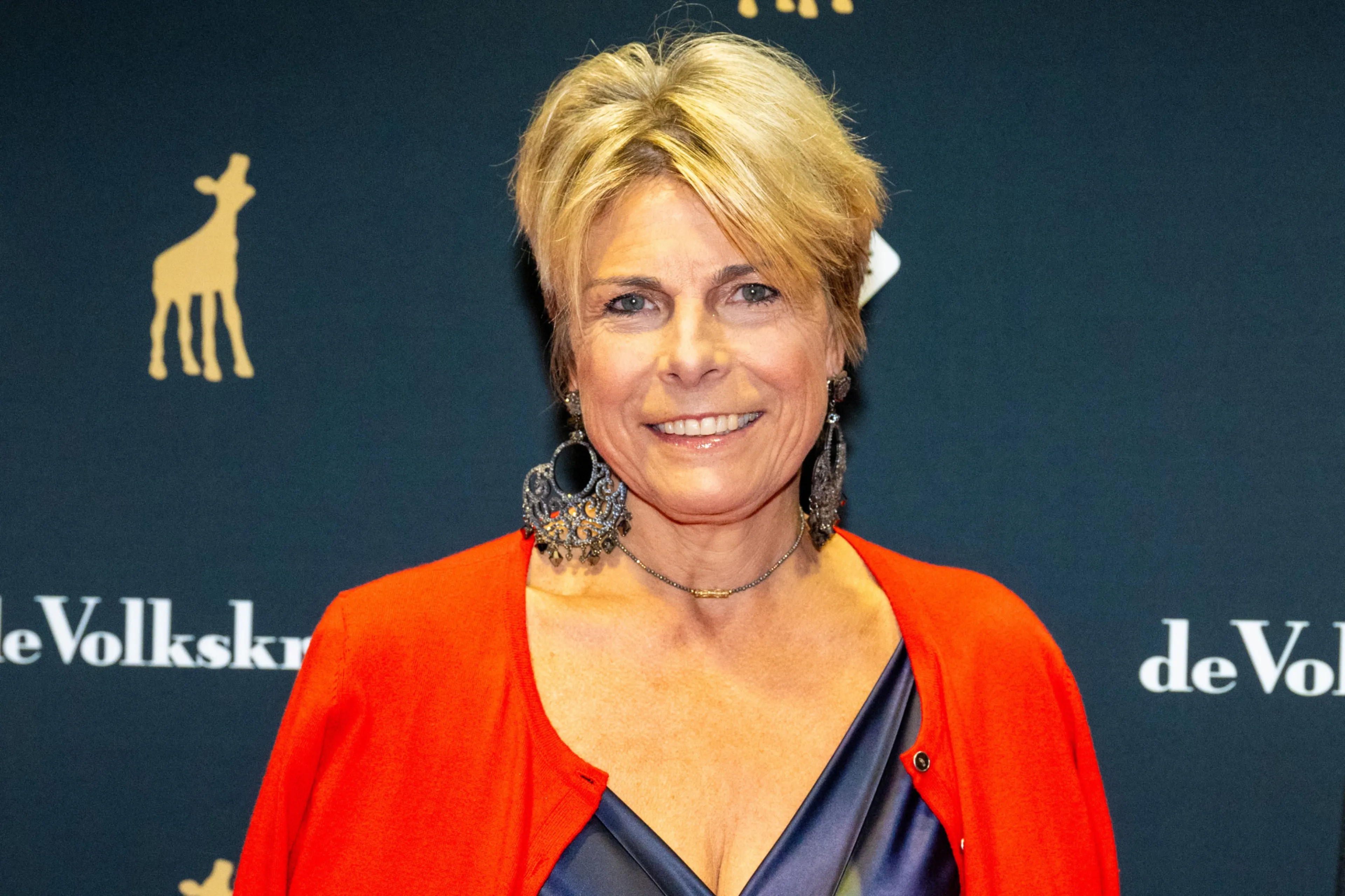NRC: De kring rond prinses Laurentien verdient goed aan het toeslagenschandaal