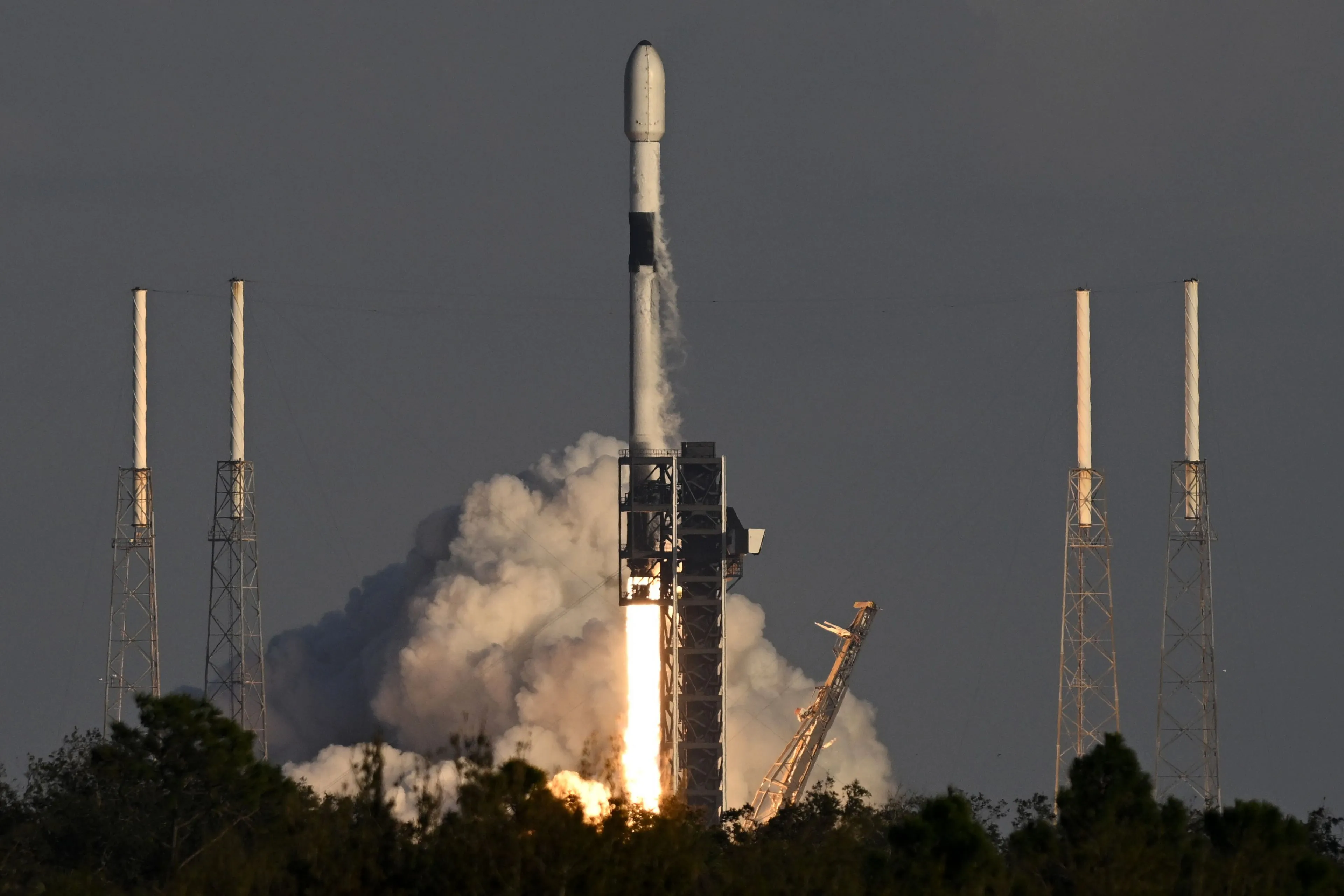Elon Musk maakt bende van de ruimte: zijn 7000 satellieten baren wetenschappers zorgen