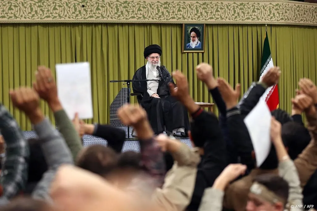 Ayatollah zegt dat Iran zal reageren op Israëlische aanval