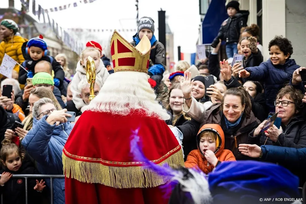 25.000 mensen bij sinterklaasintocht Vianen, gemeente tevreden