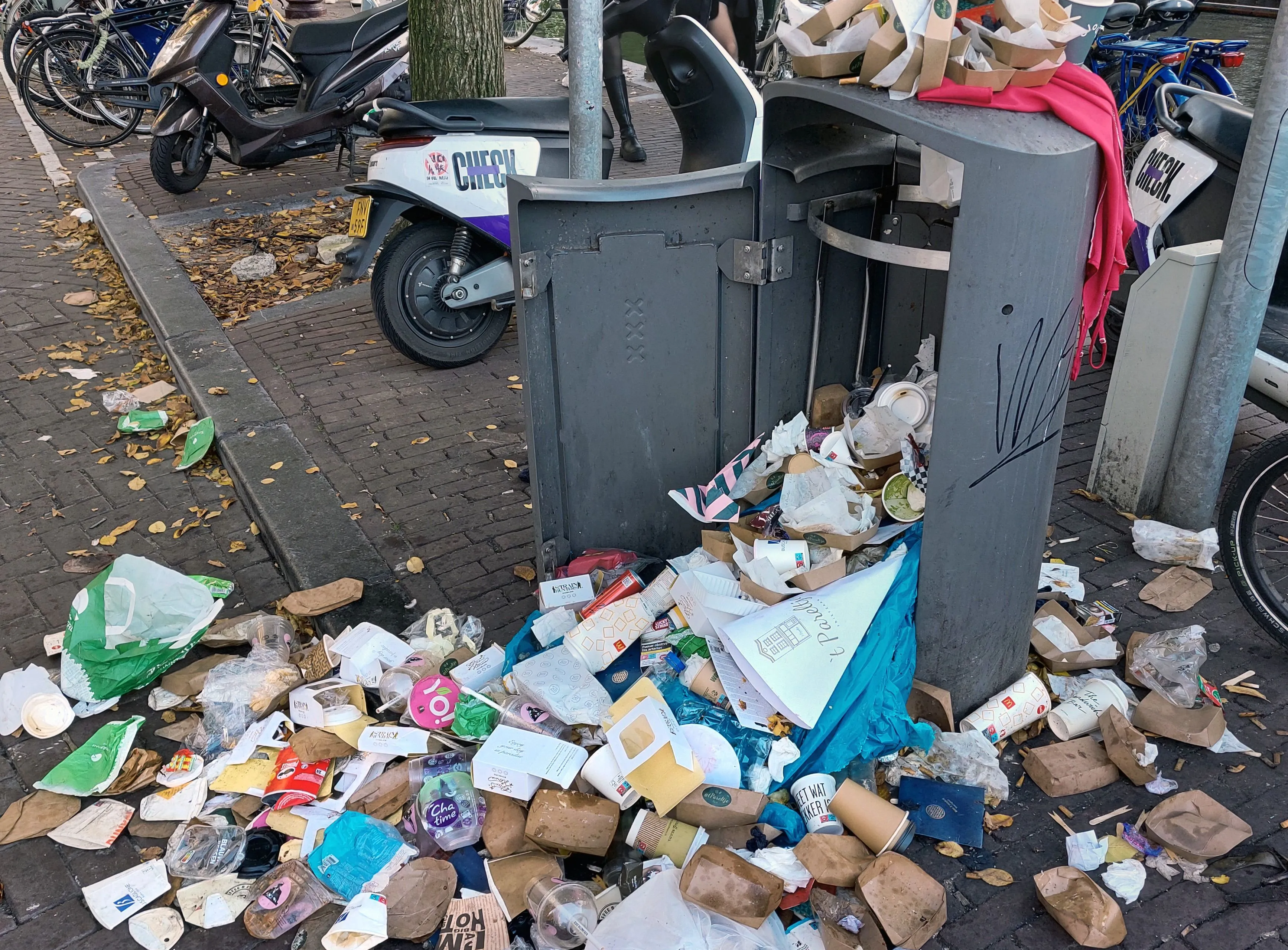 ‘Statiegelddirecteur’ Hester Klein Lankhorst over de afvalchaos in de steden:‘Ik vind niet dat het mis is gegaan.’