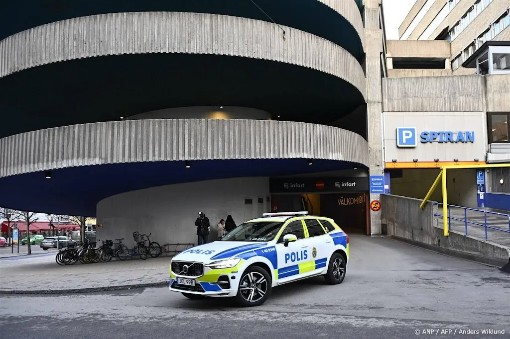 Zweedse rapper doodgeschoten, dader filmt de moord