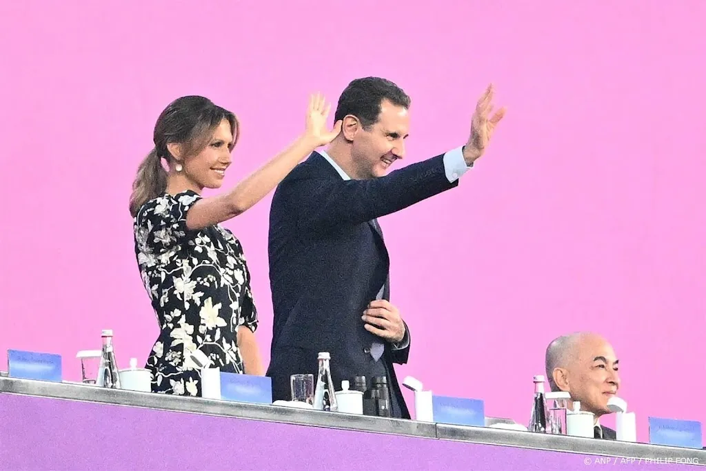 Kremlin ontkent aanvraag scheiding door vrouw Assad 
