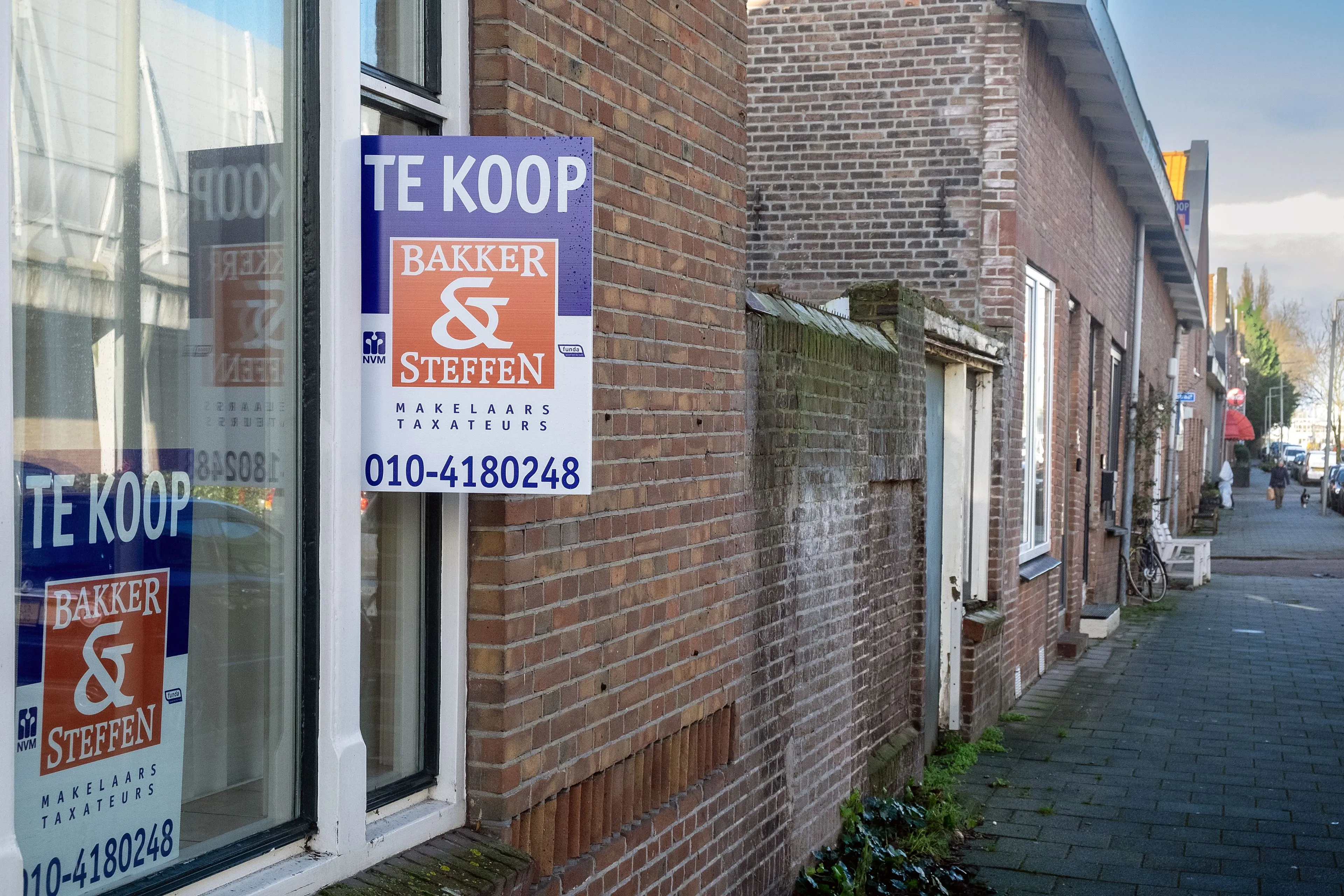 Woningmarkt koelt af: 'Meer huizen onder de vraagprijs verkocht én opvallende trend in grote steden’