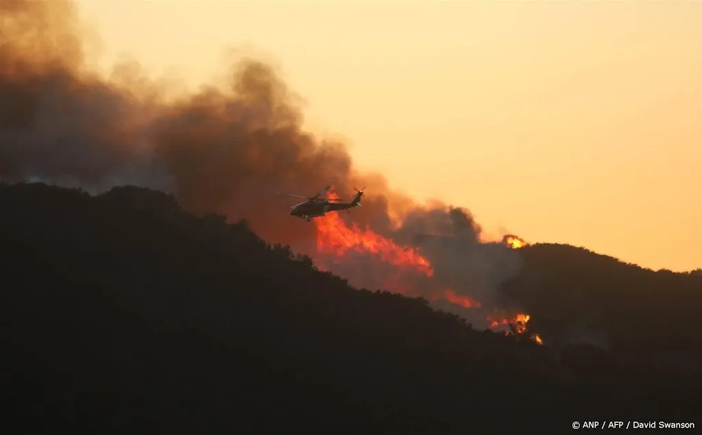 Bosbranden in noorden Los Angeles breiden zich uit