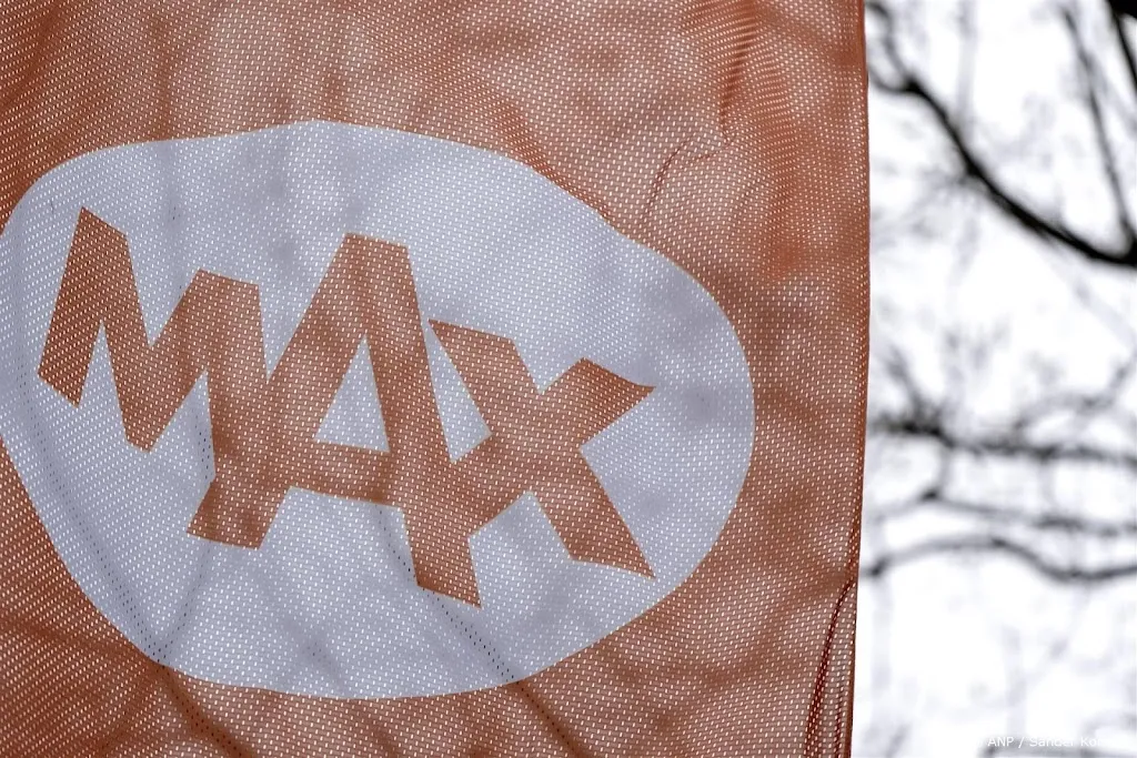 MAX Ombudsman daagt pensioenfondsen KPN en PostNL voor de rechter