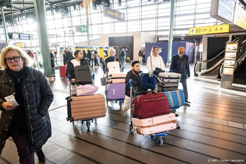 Meer luchtvaartpassagiers vorig jaar, maar minder dan voor corona