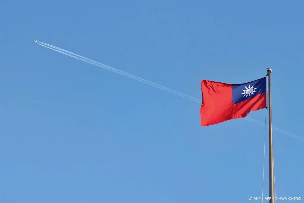 Eerste oorlogsschepen VS in Straat Taiwan sinds inauguratie Trump