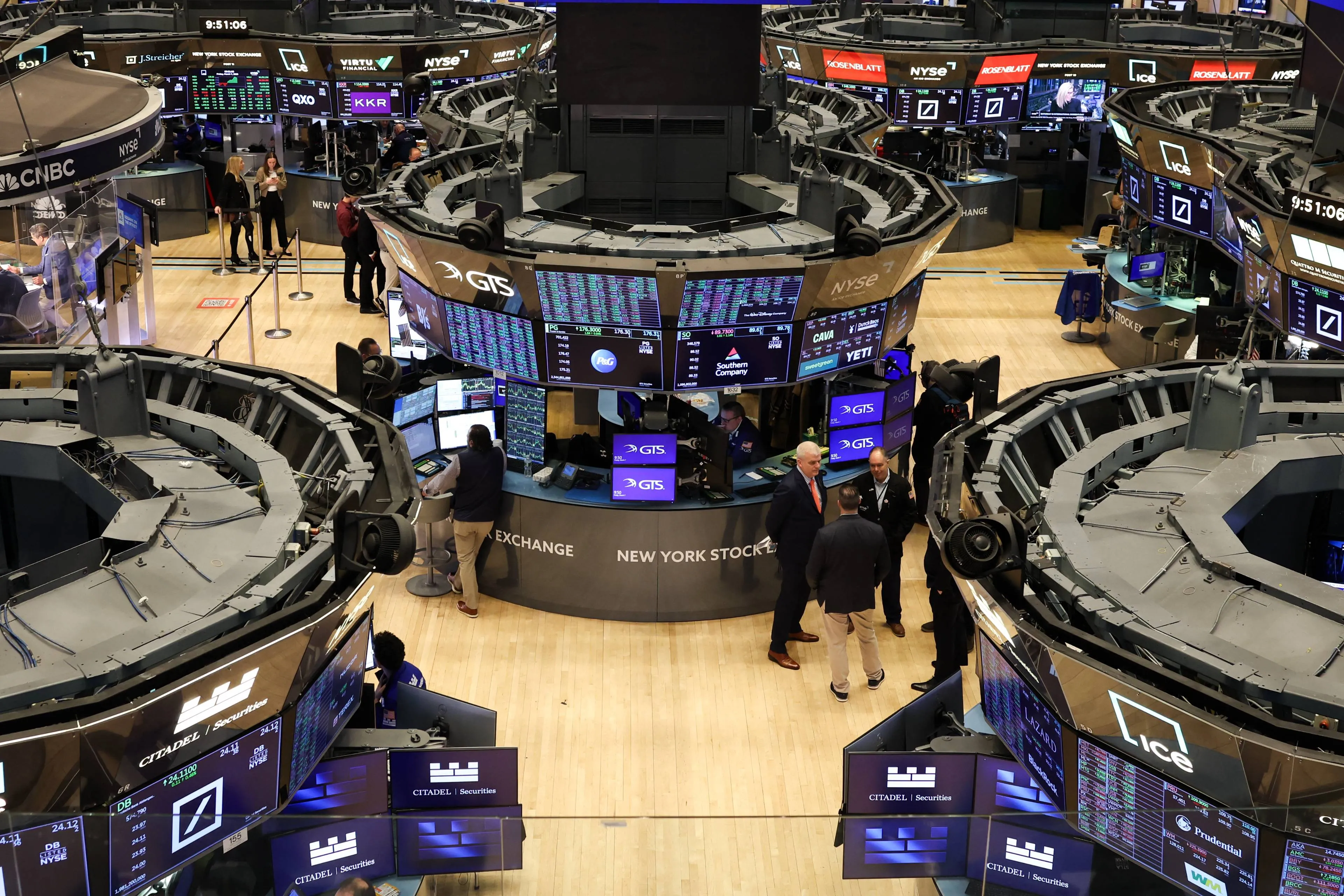 Paniek op Wall Street: enorme verkoopgolf door dramatisch economisch optreden Trump, BTC duikt onder 80k dollar