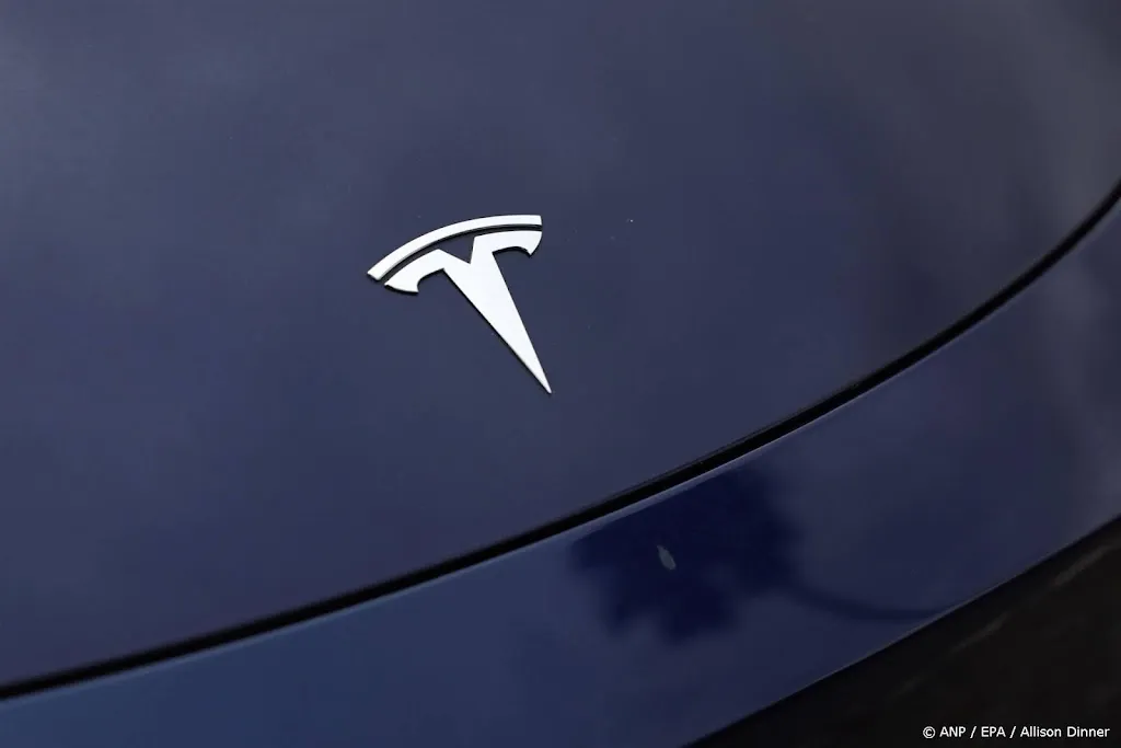 Verkoop Tesla's daalt terwijl stekkerauto's terrein winnen