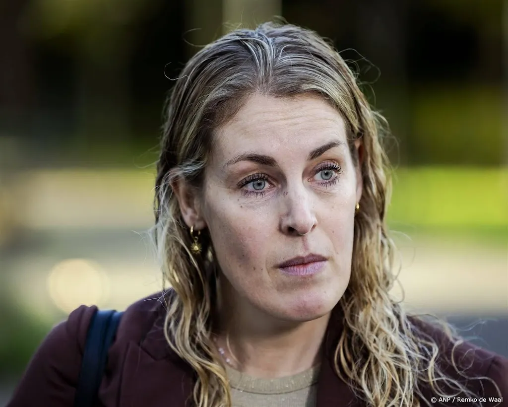 Plagiërende PVV-staatssecretaris moet nieuwe scriptie schrijven