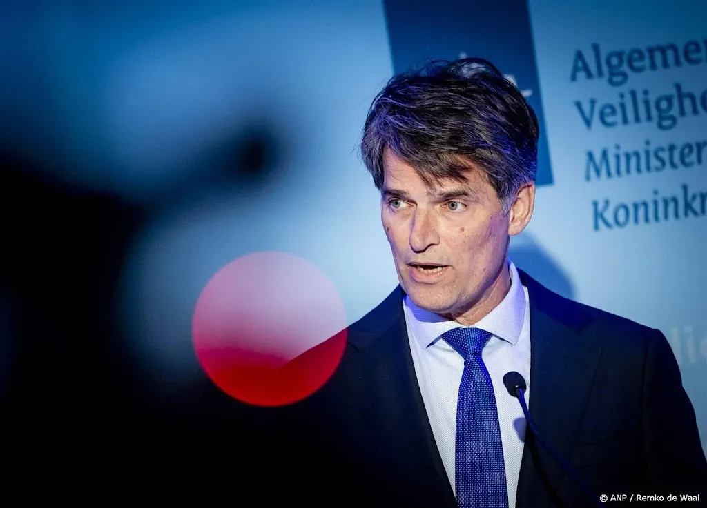 AIVD-baas: kijk samen met je kinderen Netflixserie Adolescence