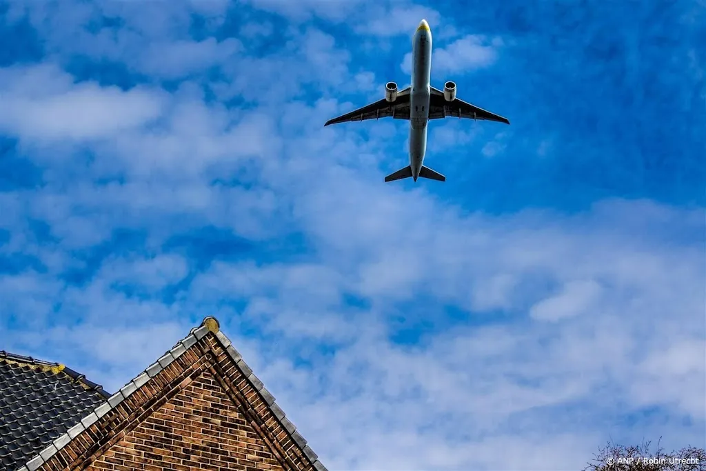 CO2-uitstoot Nederlandse luchtvaart bereikt recordhoogte