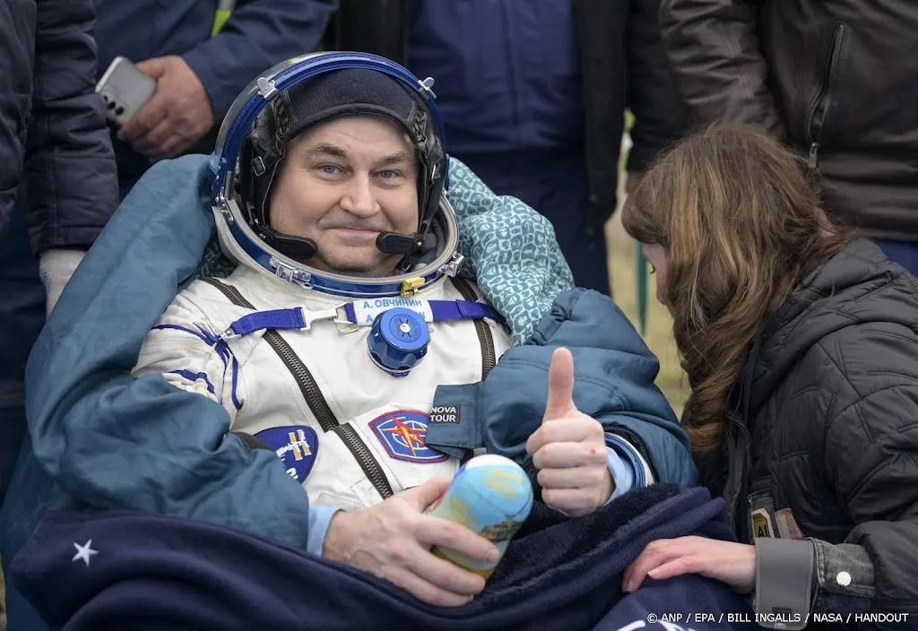Jarige NASA-astronaut (70) en twee Russen veilig terug uit ISS