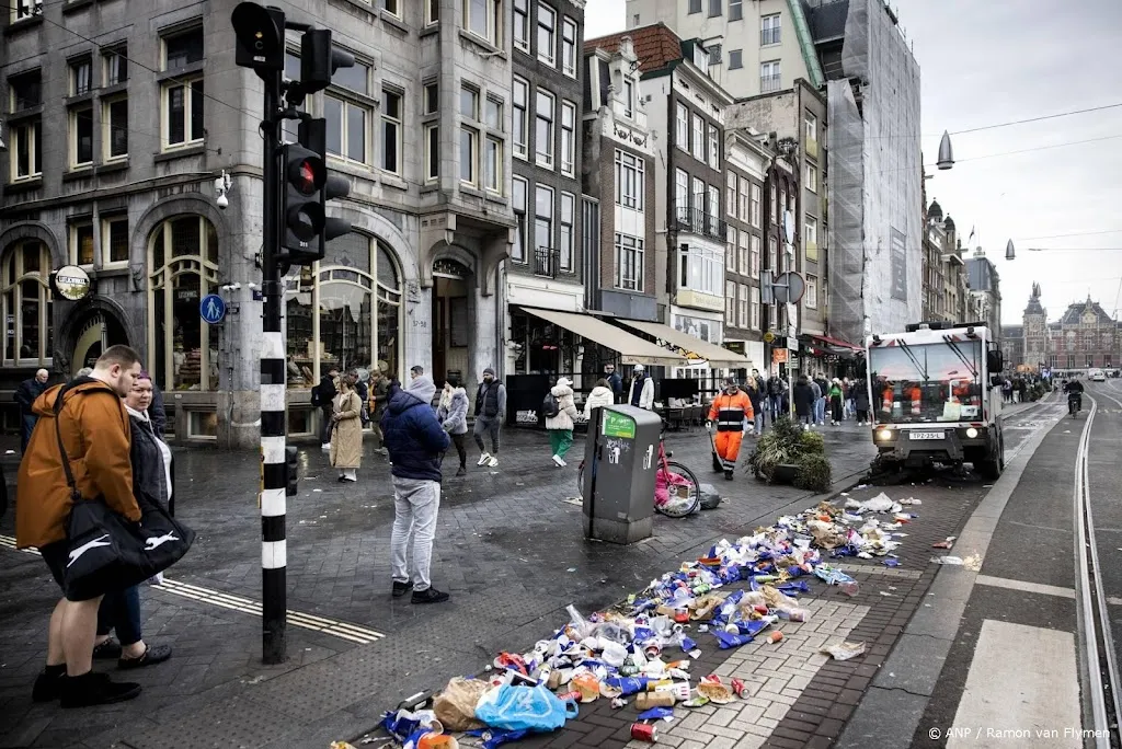 Amsterdam werkt 3000 ton restafval weg na staking