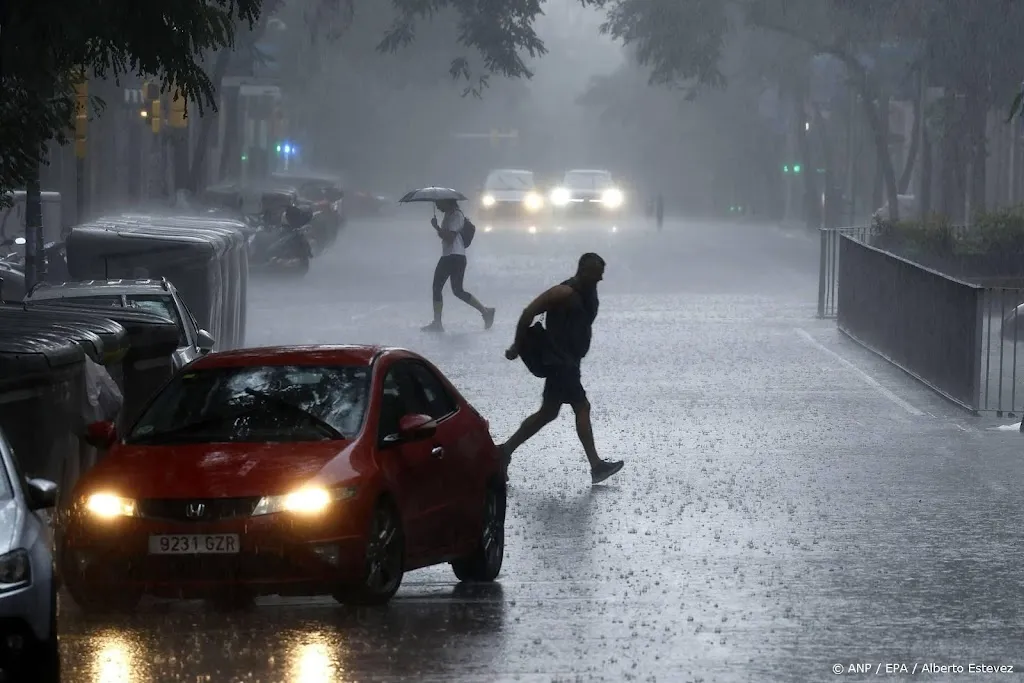 Overlast door zware regenval in en rondom Barcelona