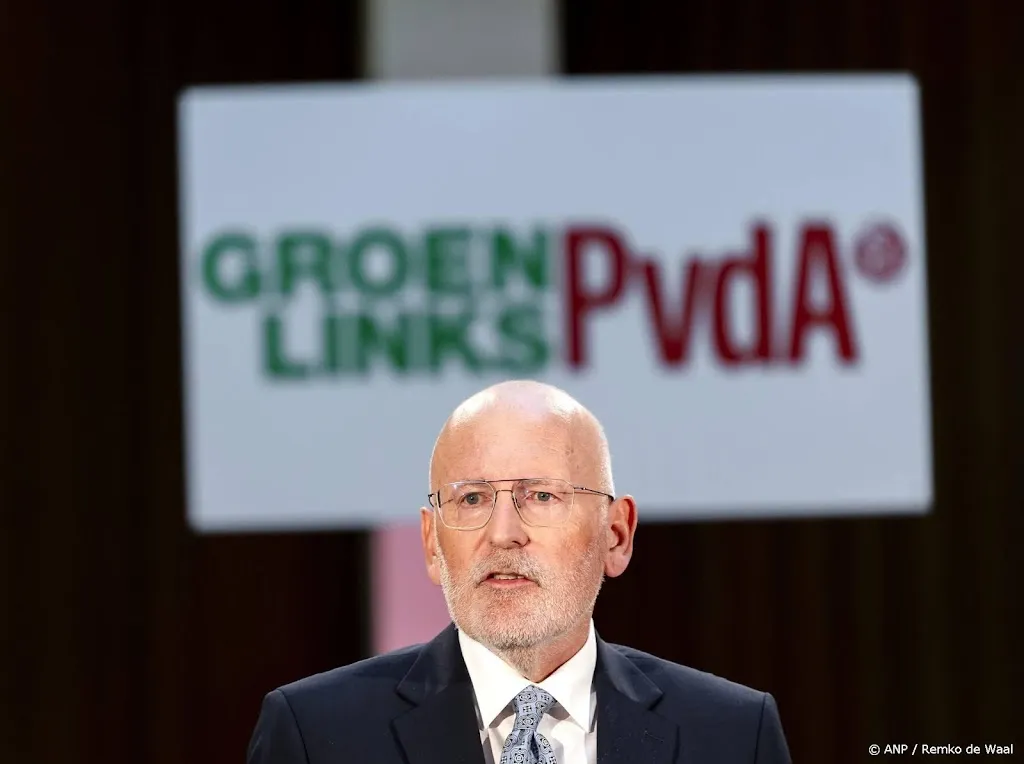Timmermans bezoekt Zelensky in Kyiv, spreekt blijvende steun uit