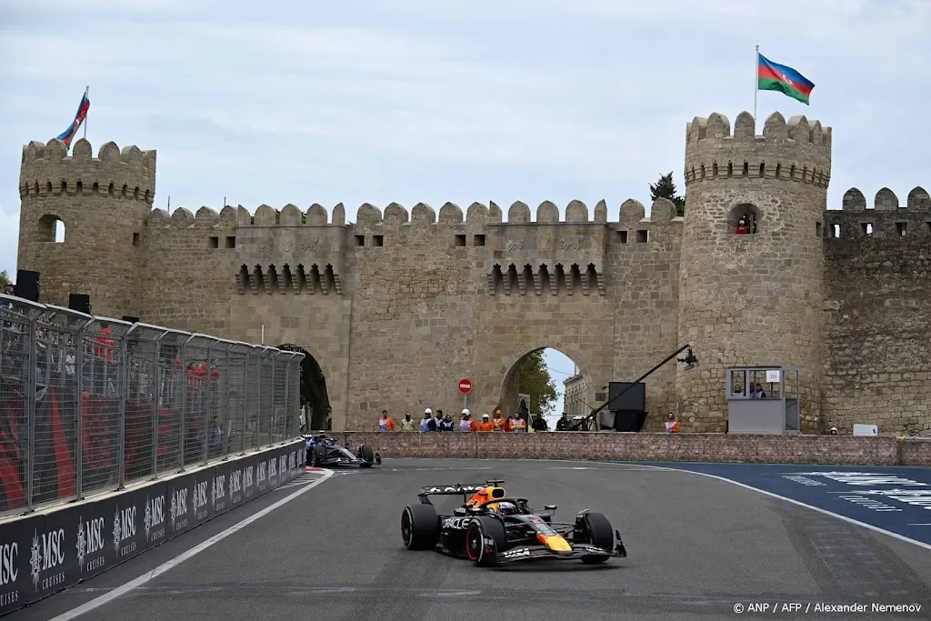 Verstappen is ongenaakbaar bij de GP van Azerbeidzjan