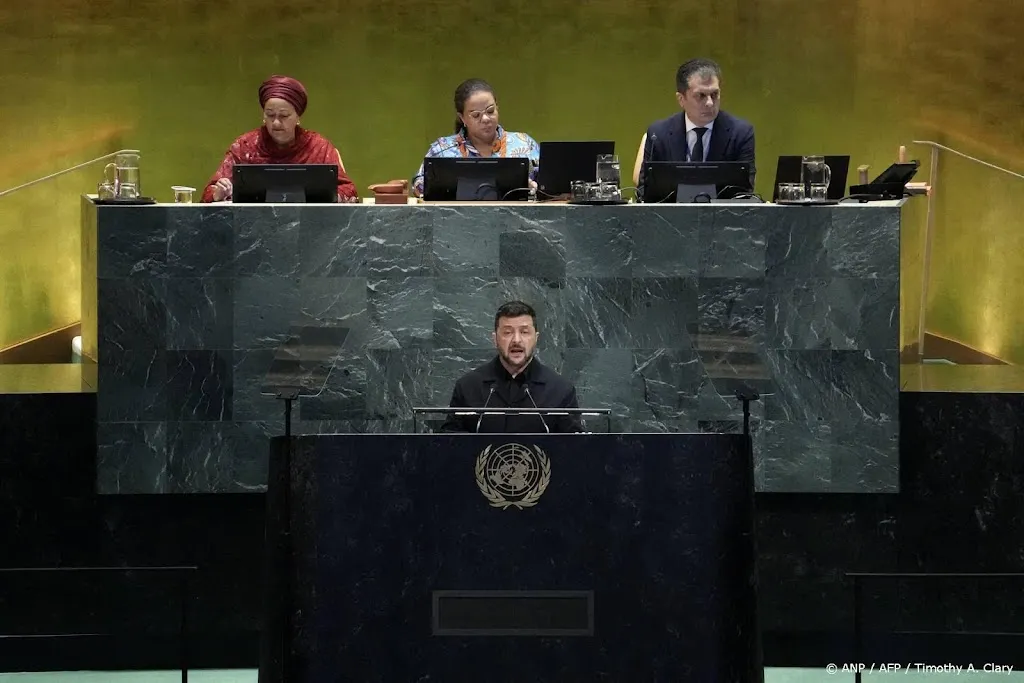 Zelensky: internationale gemeenschap kan niets doen aan oorlogen