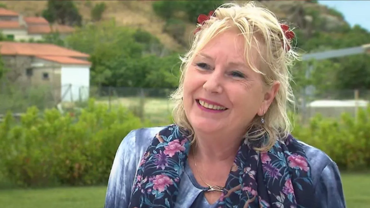 B&B Vol Liefde-Petra woest, schakelt Tim Hofman in na haatgolf: 'Het schaadt mij echt'