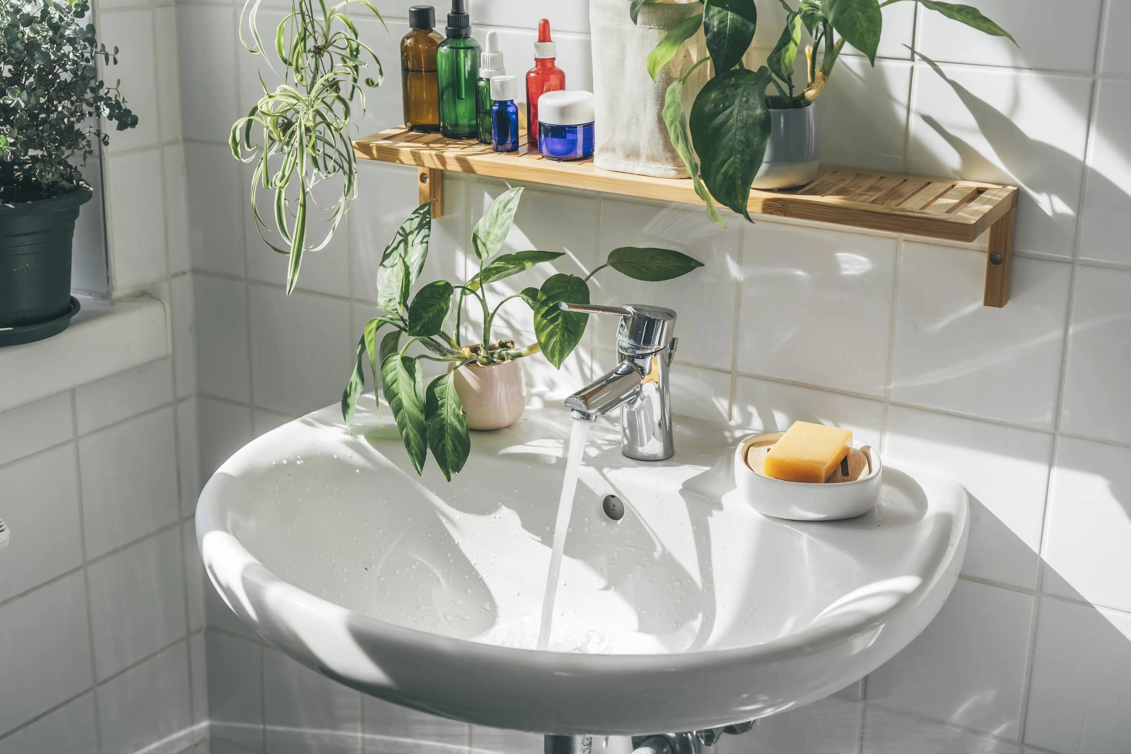 Drie dingen in de badkamer die je nooit moet delen volgens de wetenschap