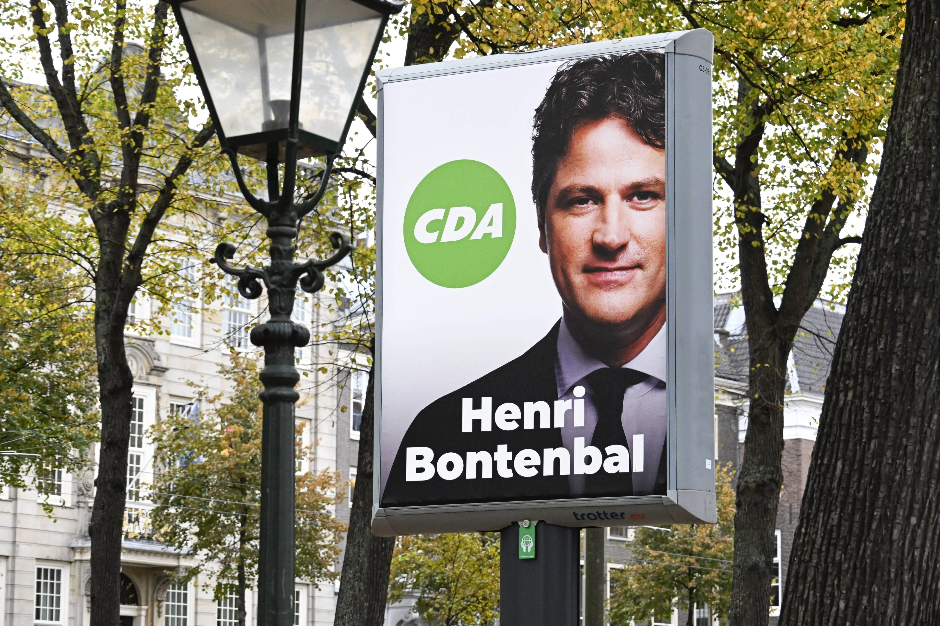 Bontenbal bekent kleur: “Als je me het pistool op de borst zet…”